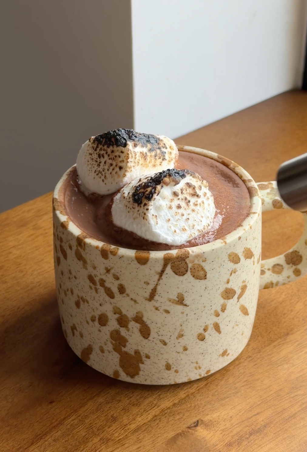 Chocolate Caliente con Sarai’s Milk