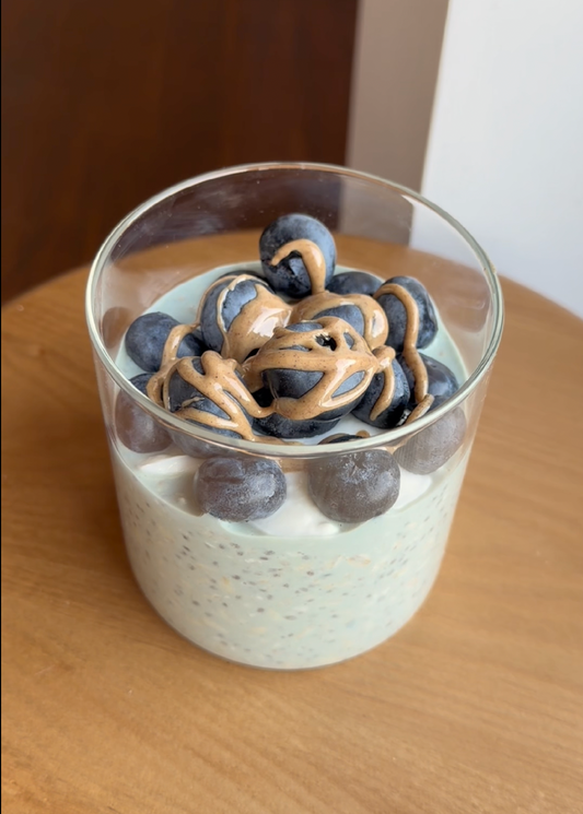 Blueberry Overnight Oats con Sarai’s Milk