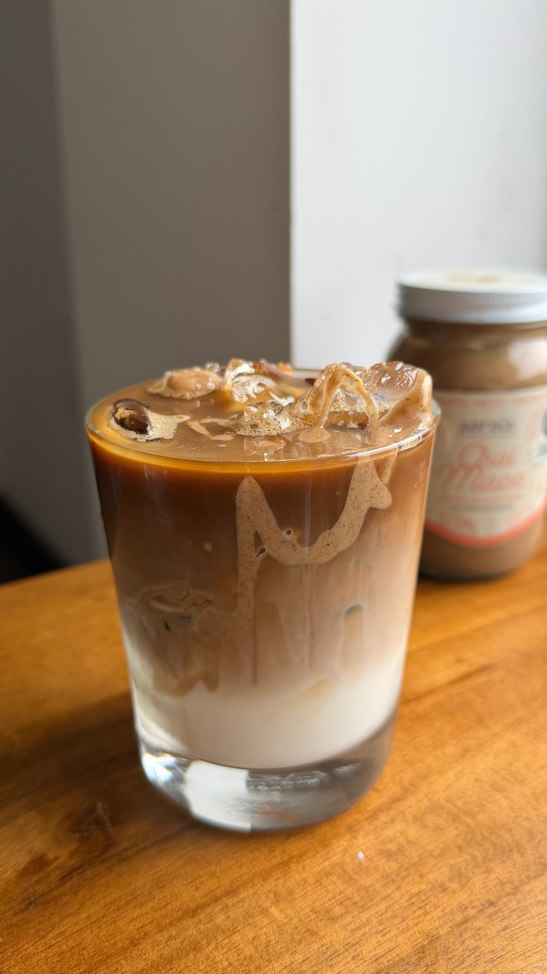 Iced Coffee Latte con Chai Maca